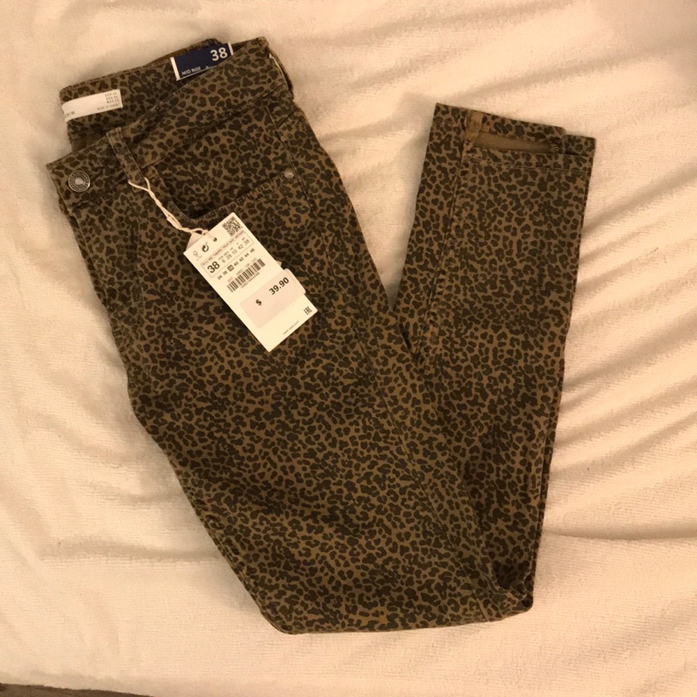 Zara Mid-Rise Skinny Jean